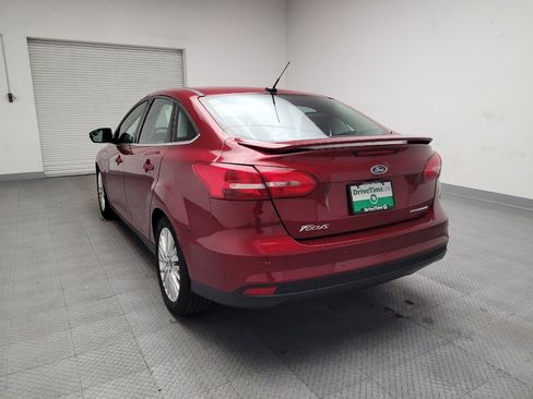 Used 2017 Ford Focus Titanium image 6