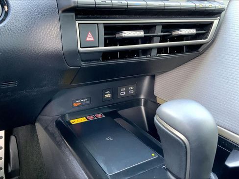 Used 2025 Toyota Camry SE FWD image 69