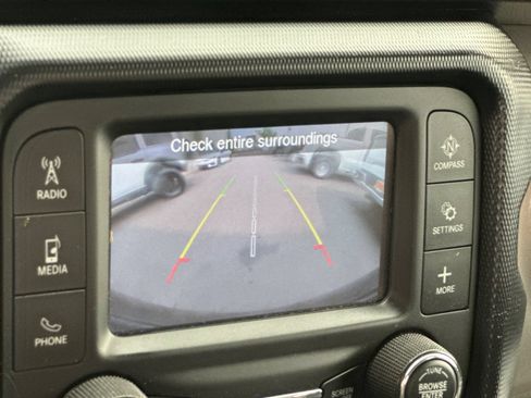 Used 2019 Jeep Wrangler Unlimited Sport AWD/4WD image 19