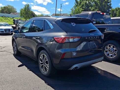 Used 2020 Ford Escape SEL AWD/4WD image 3