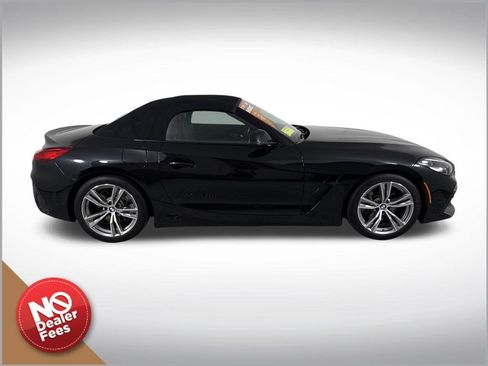Used 2019 BMW Z4 sDrive30i w/ M Sport Package RWD image 2