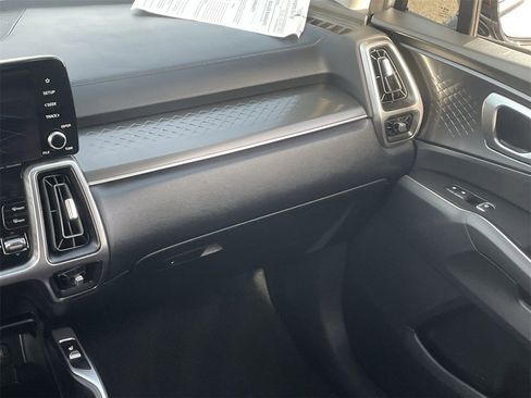 Certified 2022 Kia Sorento S image 15