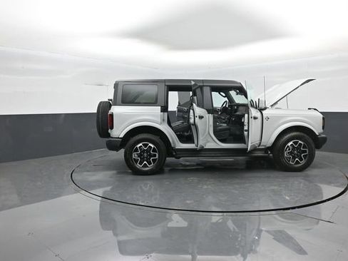 New 2026 Ford Bronco Outer Banks image 35