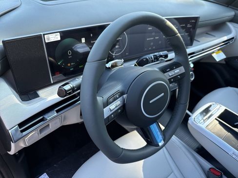 New 2026 Hyundai Tucson Limited image 16