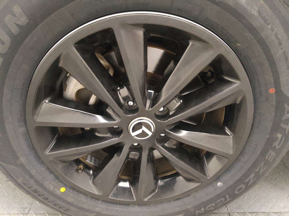 Used 2019 Kia Sorento FWD V6 image 31