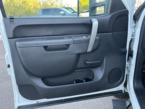 Used 2013 Chevrolet Silverado 2500 LT w/ Convenience Package image 10