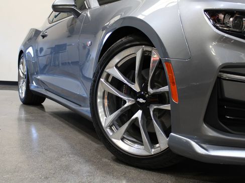 Used 2019 Chevrolet Camaro SS w/ LPO, Ground Effects Package RWD image 2