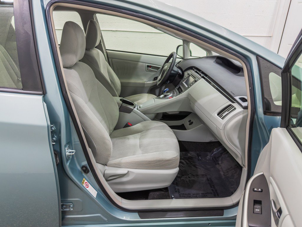 Used 2015 Toyota Prius Two FWD image 20
