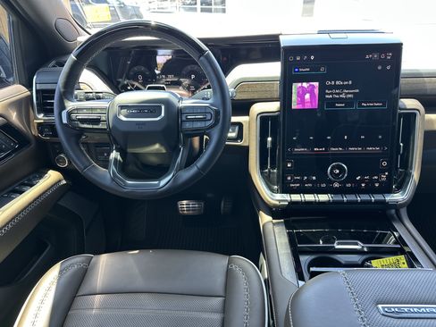 Used 2025 GMC Yukon Denali Ultimate AWD/4WD image 19