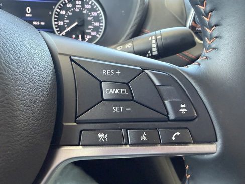 Used 2025 Nissan Sentra SR FWD image 15