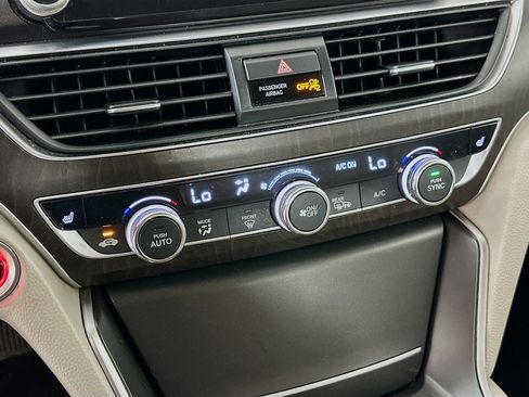 Used 2018 Honda Accord EX-L image 23