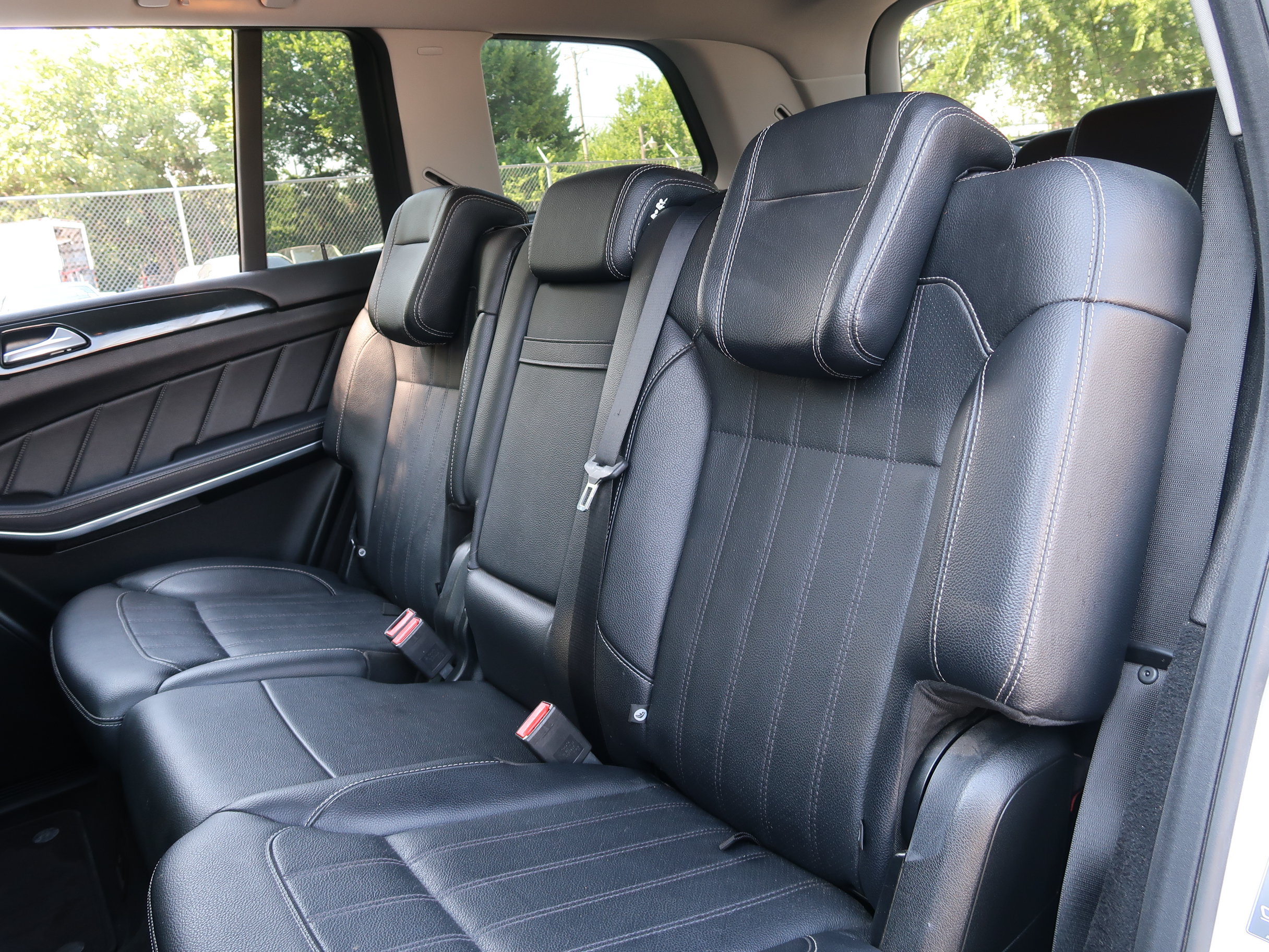 Used 2014 Mercedes-Benz GL 350 BlueTEC 4MATIC image 37