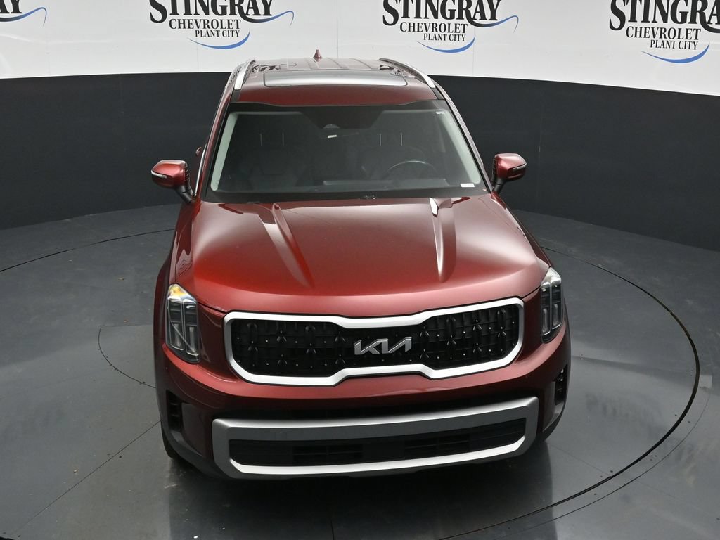 Used 2023 Kia Telluride EX w/ EX Captain's Chair Package FWD image 19