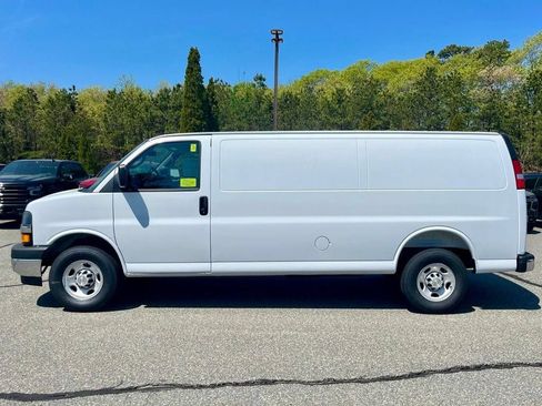 New 2026 Chevrolet Express 2500 Extended w/ Driver Convenience Package RWD image 2
