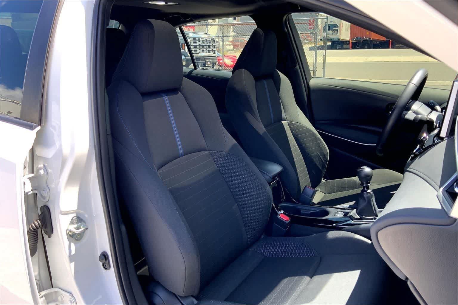 Used 2022 Toyota Corolla SE FWD image 13