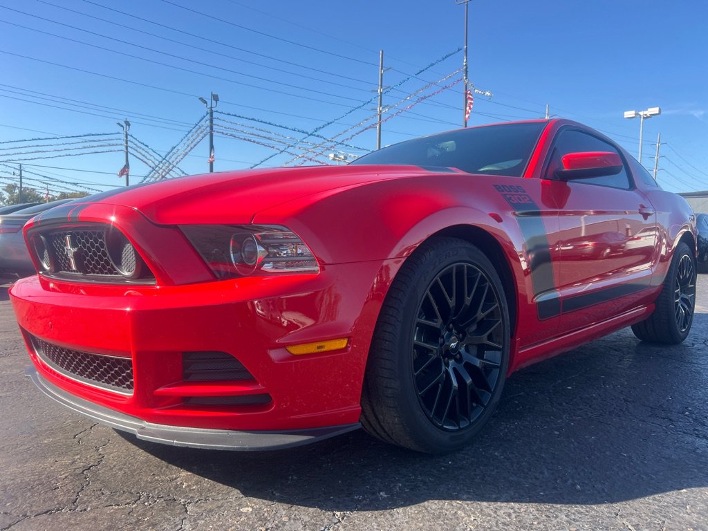 Used 2013 Ford Mustang Boss 302 w/ Boss 302 Accessory Pkg RWD image 4