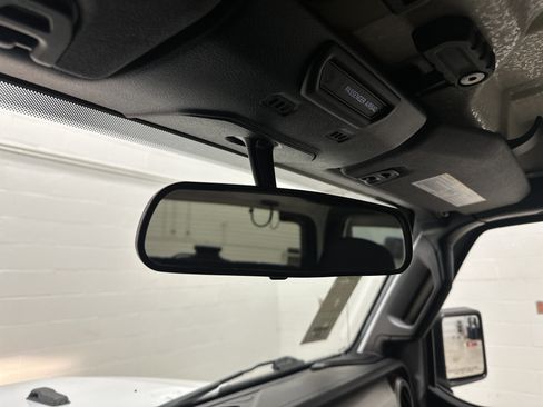 Used 2020 Jeep Wrangler Sport AWD/4WD image 27