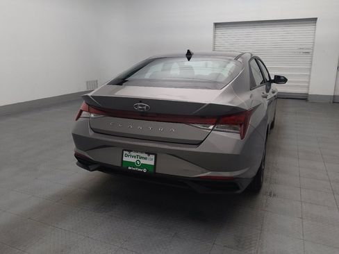 Used 2023 Hyundai Elantra SEL w/ Convenience Package FWD image 7