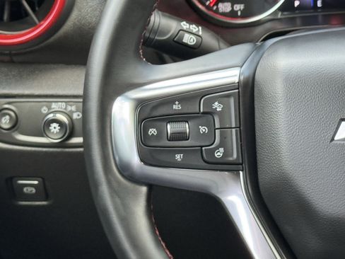 Used 2025 Chevrolet Blazer RS FWD image 13