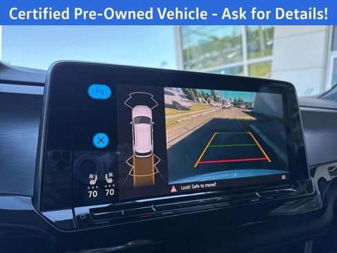 Certified 2024 Volkswagen Atlas Cross Sport SE AWD/4WD image 15