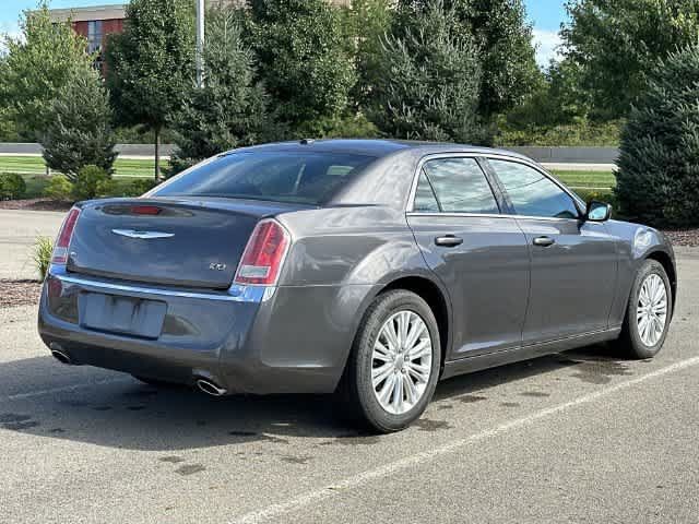 Used 2014 Chrysler 300 AWD w/ Driver Convenience Group image 23