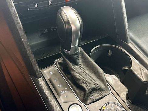 Used 2019 Volkswagen Atlas SEL AWD/4WD image 17
