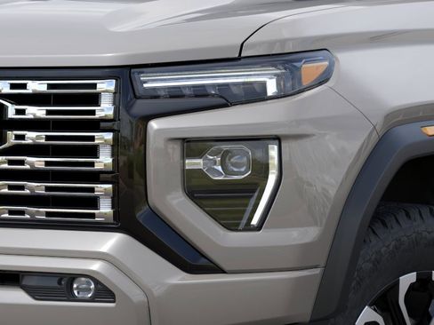 Used 2026 GMC Canyon Denali AWD/4WD image 10