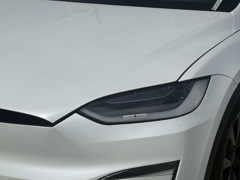 Used 2022 Tesla Model X AWD/4WD image 11