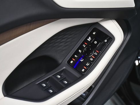 Used 2025 Audi A5 2.0T Prestige w/ 19" Wheel Package image 10