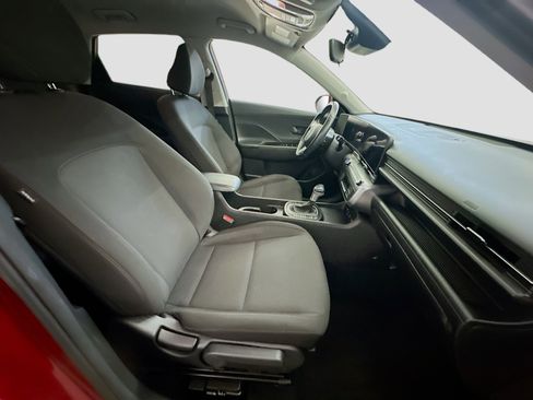 Used 2025 Hyundai Kona SEL image 31