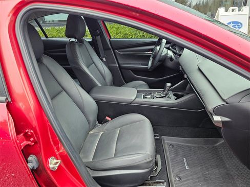 Used 2021 MAZDA MAZDA3 s image 11