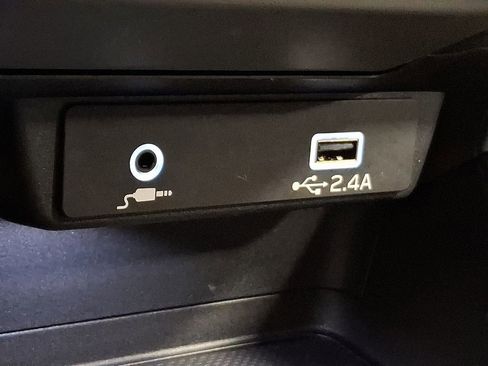 Used 2024 Subaru Crosstrek 2.0i w/ Crosstrek Mirror Package image 22