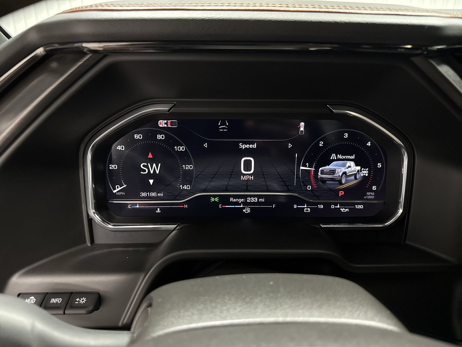 Used 2025 GMC Sierra 1500 AT4 w/ AT4 Premium Package AWD/4WD image 11