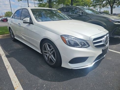 Used 2016 Mercedes-Benz E 350 4MATIC Sedan image 2