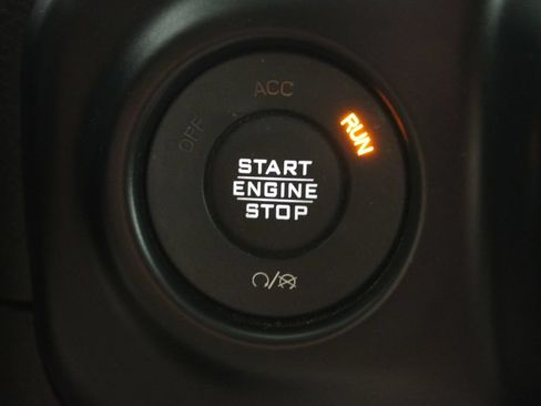 Used 2019 Jeep Wrangler Unlimited Rubicon AWD/4WD image 27