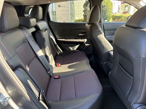 Used 2025 Nissan Kicks SR image 17