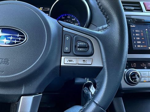 Used 2017 Subaru Outback 2.5i Premium AWD/4WD image 10