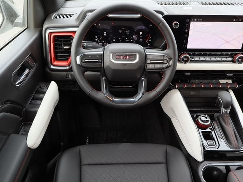 New 2026 GMC Canyon AT4X w/ LPO, Black Badging Package image 17