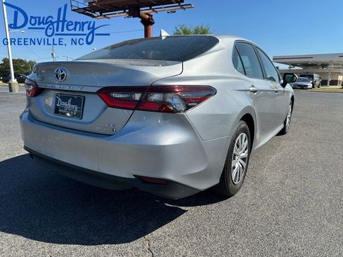 Used 2024 Toyota Camry LE FWD image 12