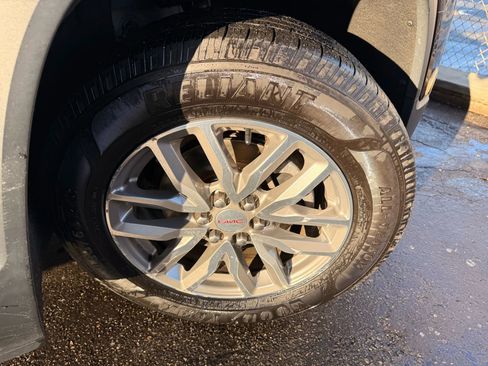 Used 2018 GMC Acadia SLE w/ Driver Alert Package I image 51