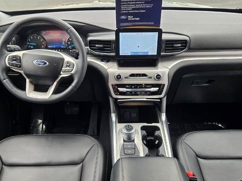 Certified 2023 Ford Explorer XLT w/ Equipment Group 202A AWD/4WD image 19