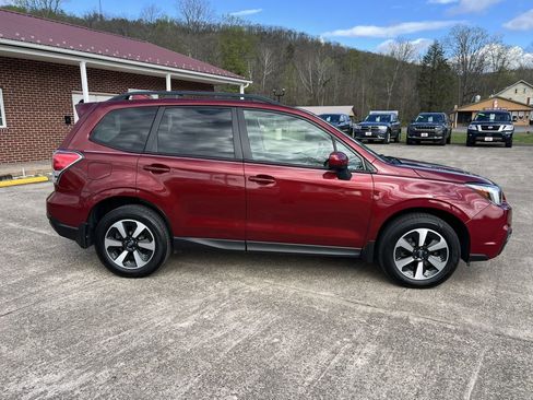 Used 2018 Subaru Forester 2.5i Premium AWD/4WD image 1