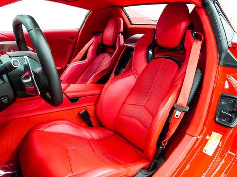 Used 2023 Chevrolet Corvette Stingray Premium Conv w/ Z51 Performance Package RWD image 16