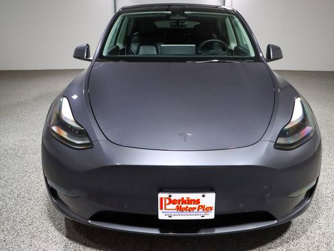 Used 2022 Tesla Model Y Performance image 4