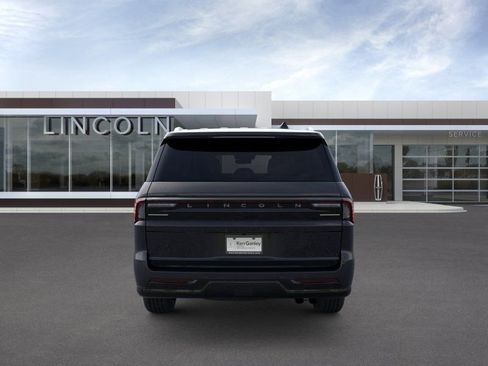 New 2026 Lincoln Navigator L Reserve AWD/4WD image 5