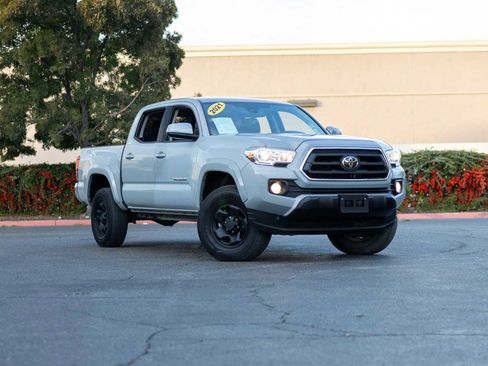 Used 2021 Toyota Tacoma SR5 image 1