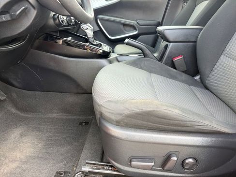 Used 2023 Kia Soul S image 11