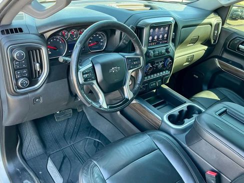 Used 2019 Chevrolet Silverado 1500 LT Trail Boss image 39