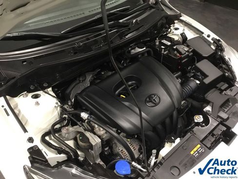 Used 2019 Toyota Yaris LE image 40