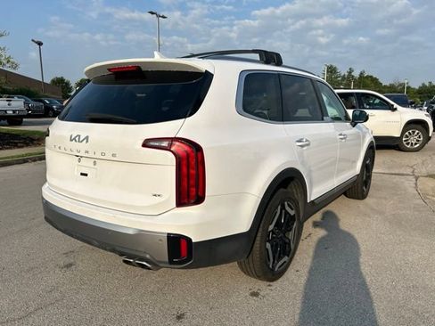 Used 2025 Kia Telluride S AWD/4WD image 3
